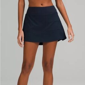 Lululemon Size 6 Navy Pace Rival Skirt